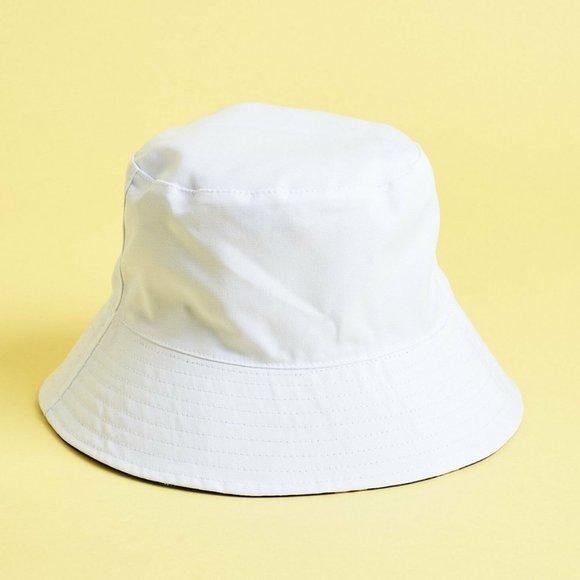 Alice + Olivia REVERSIBLE BUCKET HAT Daisy Print - Picture 2 of 6